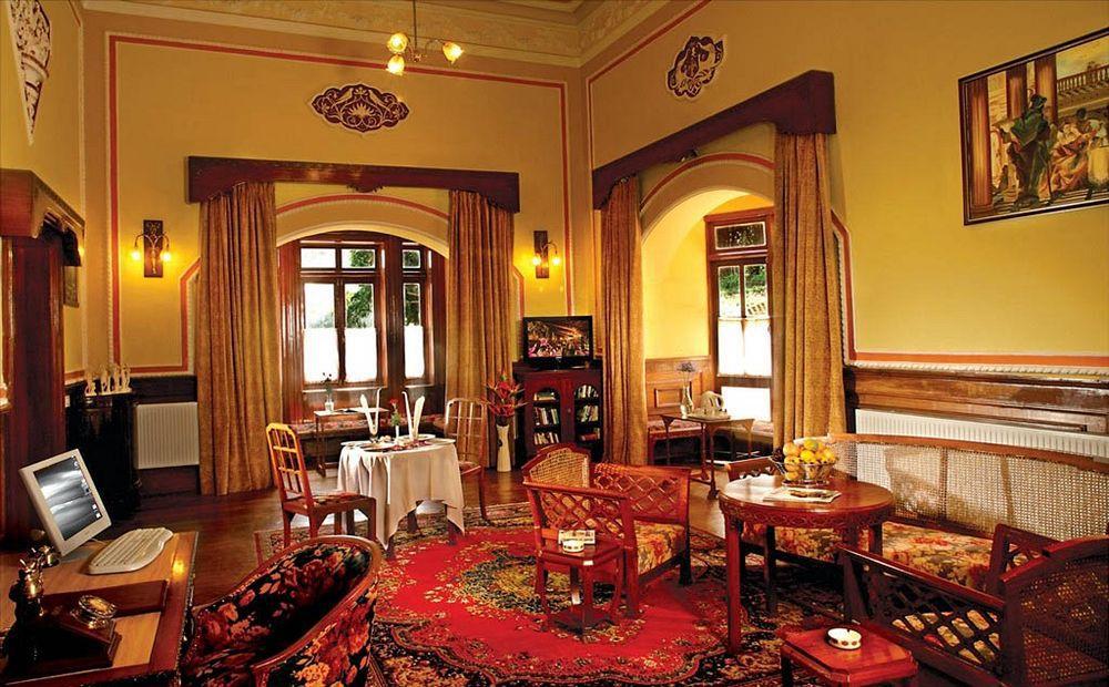 Welcomheritage Fernhills Royal Palace Ooty Exterior foto