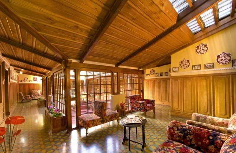 Welcomheritage Fernhills Royal Palace Ooty Exterior foto